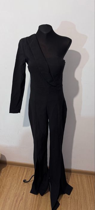Комбинезон приталенный вечерний