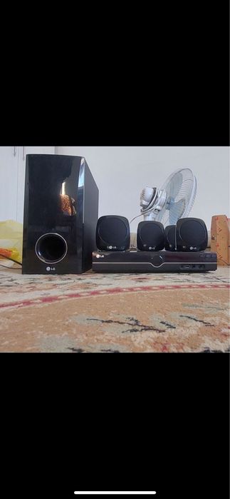 LG с гарантией .