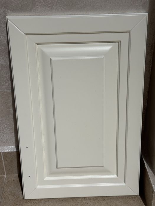 Дървени вратички и профил за чекмедже