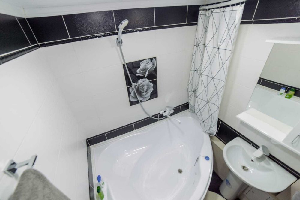 Сдам 2 комнатную квартиру посуточно