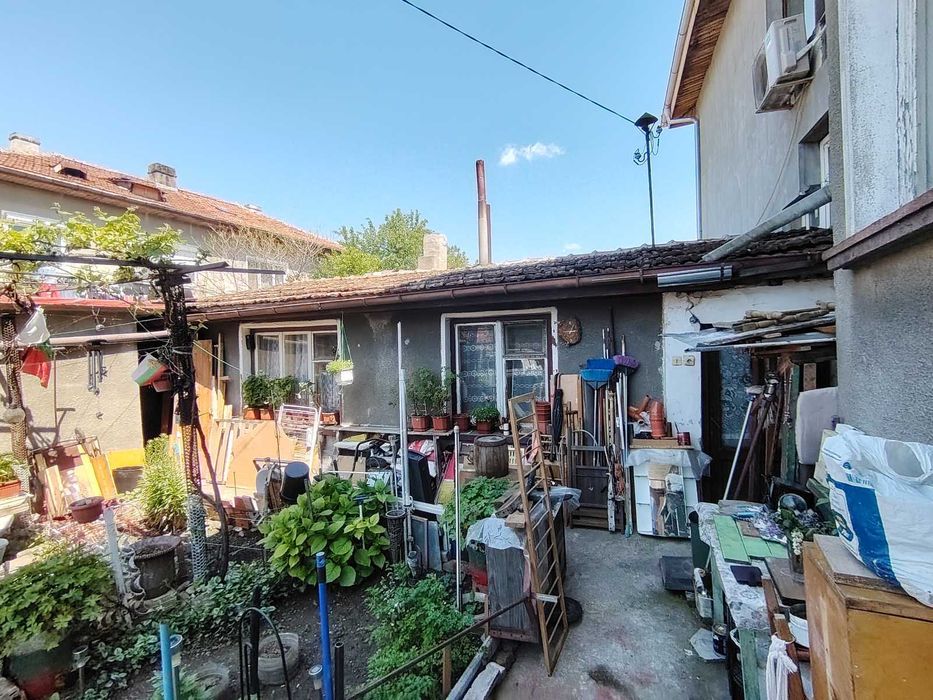Продава се Етаж от къща в Ловеч, Широк център - 105 кв.м за 365 €/кв.м - Снимка #12