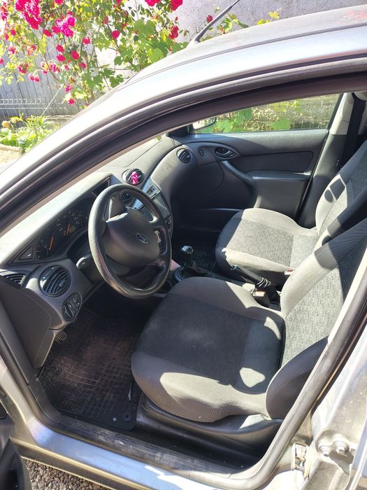 FORD Focus 2002 — imagine 4