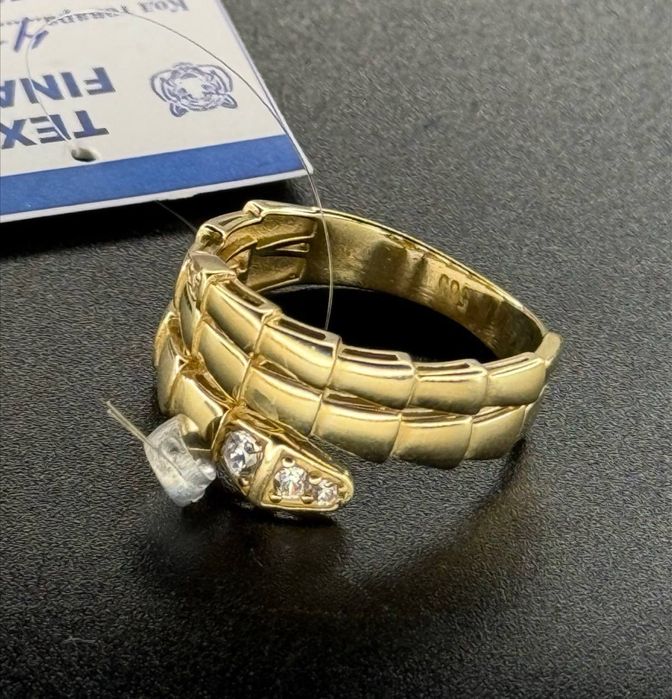 Золото 585  Кольцо Масса: 3.53