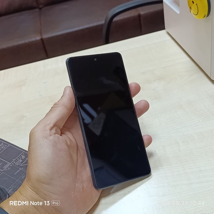 Продам Samsung A71 Б/У. 128 гб