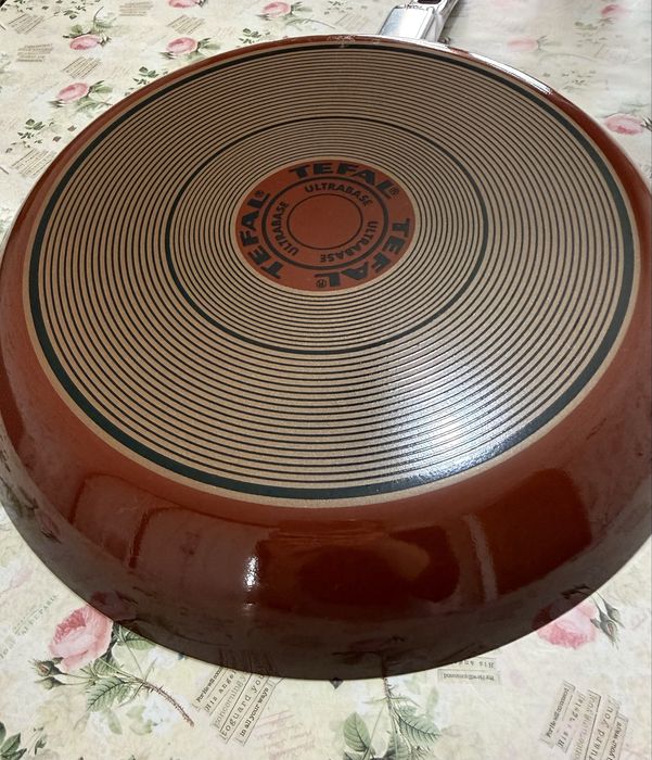 Сковорода “Tefal”