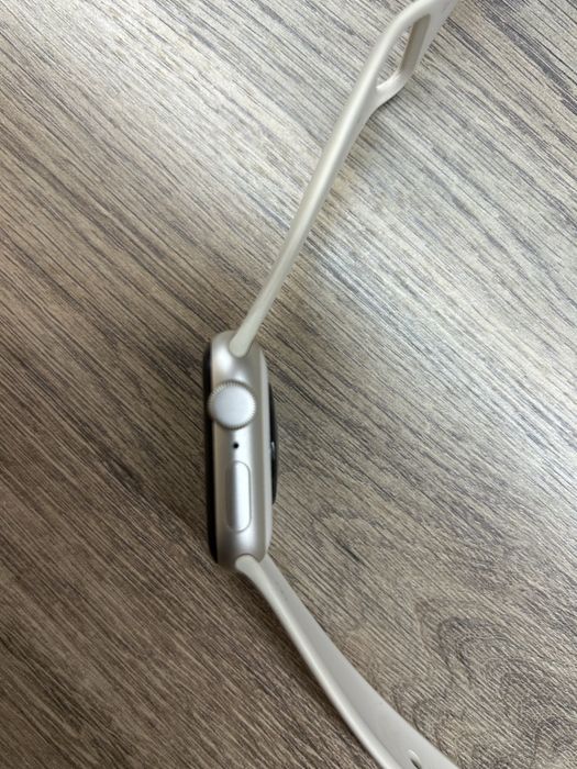 Продавам apple watch SE 2gen