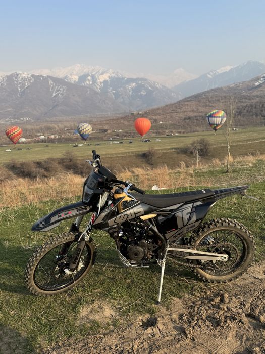 Мотоцикл kews k16 nb300