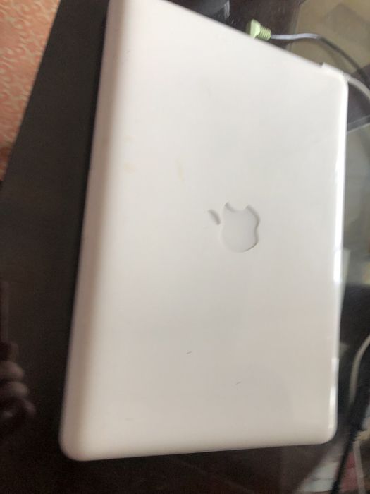 Apple Macbook 7,1 - 2010