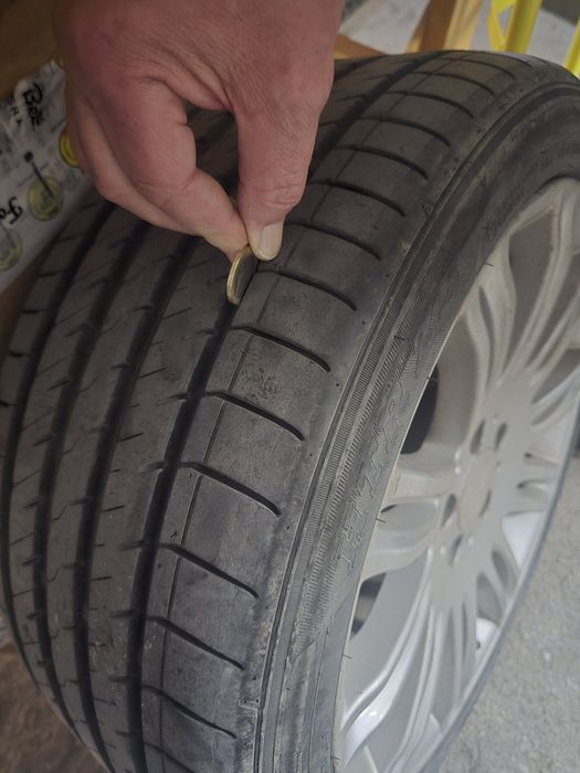 Продавам гуми с джанти за мерцедес w211 18ки 245.40.18