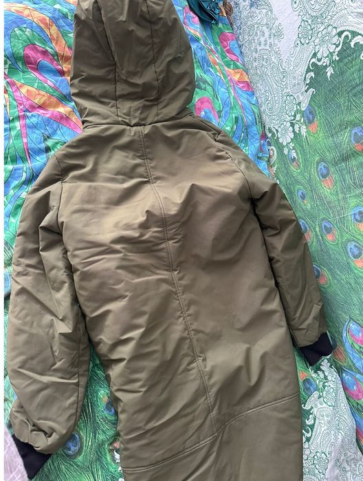 Продам демисезонную куртку