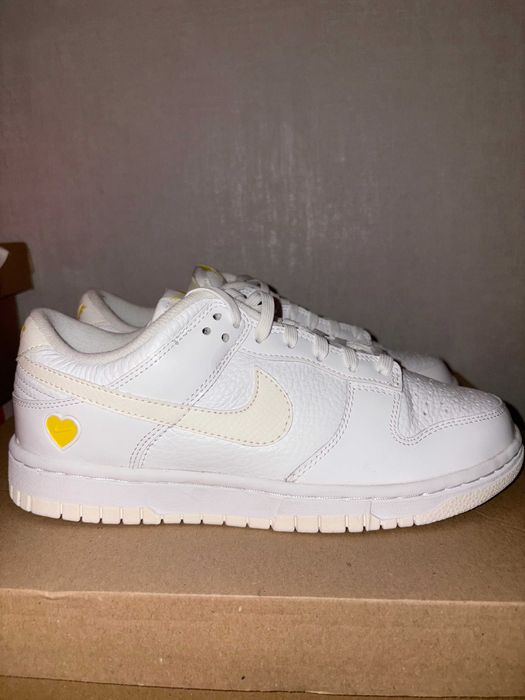 Nike Dunk Low Valentine's Day Yellow Heart - Номер 37.5