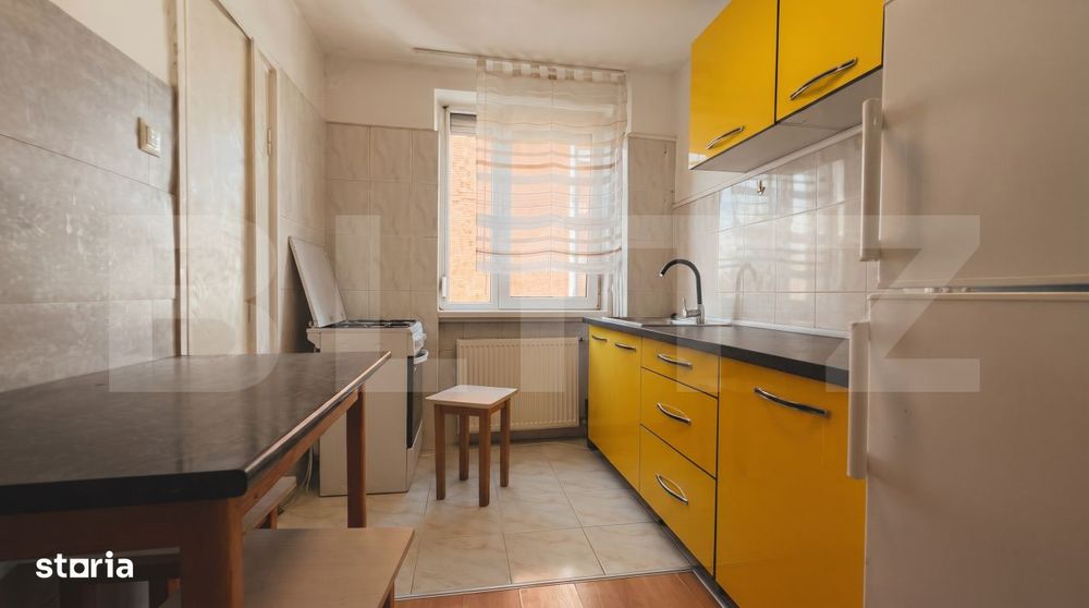 Apartament cu 3 camere de inchiriat, vis-a-vis de Piata Mare