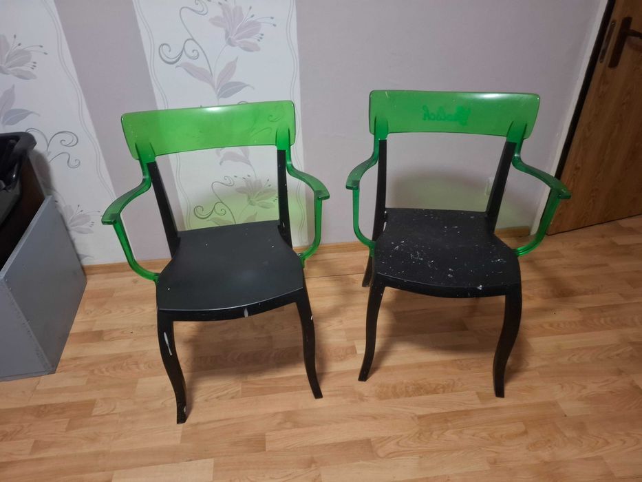 set masa  si 4 scaune plastic dur