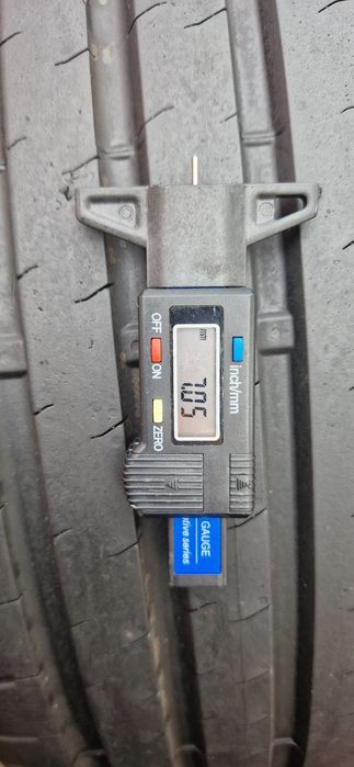 2 Anvelope Bridgestone 225 40 R19 de vara. Dot 2024