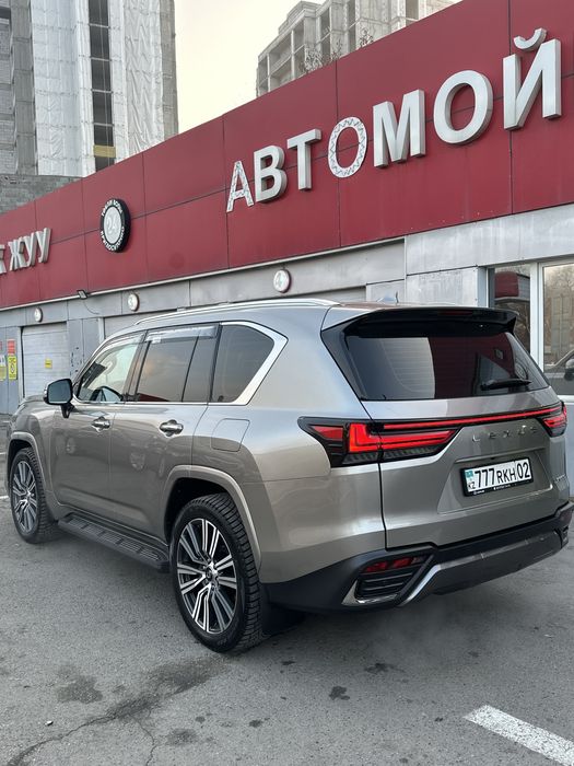 Оклейка автомобилей бронепленкой