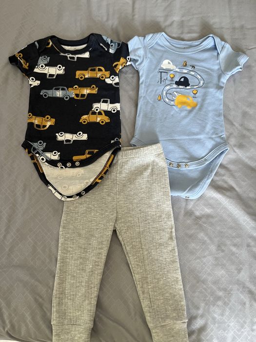 Продам детский вещи