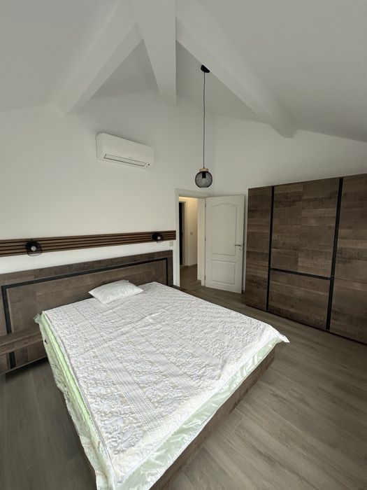 Дава се под наем Тристаен апартамент в Варна, Гръцка махала - 95 кв.м за 1000 € - Снимка #12