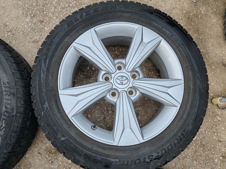 Тойота 17 цола, Toyota CHR