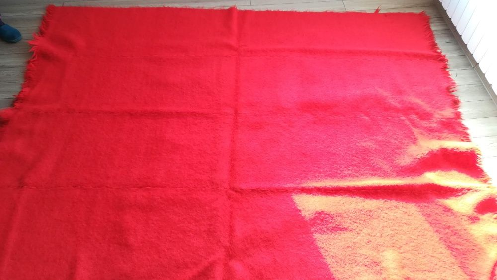 Вълнени черги, одяла и килими. Ръчно изтакани