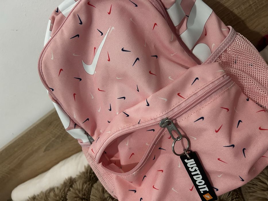 Nike раница - розова