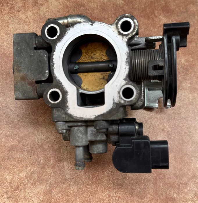 clapeta acceleratie suzuki swift 1.3 benzina