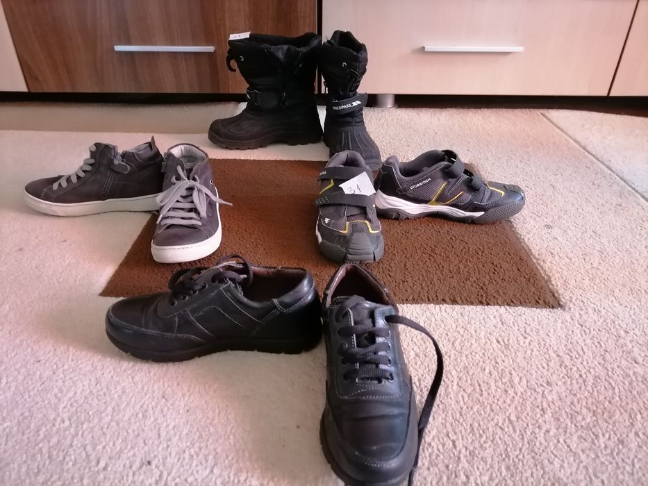 3 buc- Adidași, pantofi