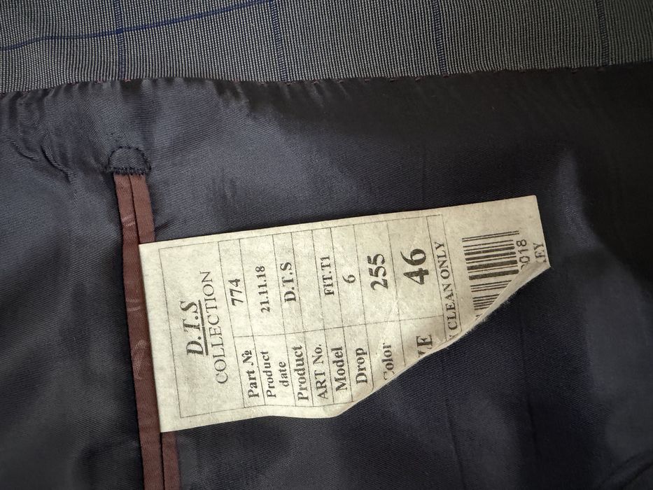 Продам мужской костюм
