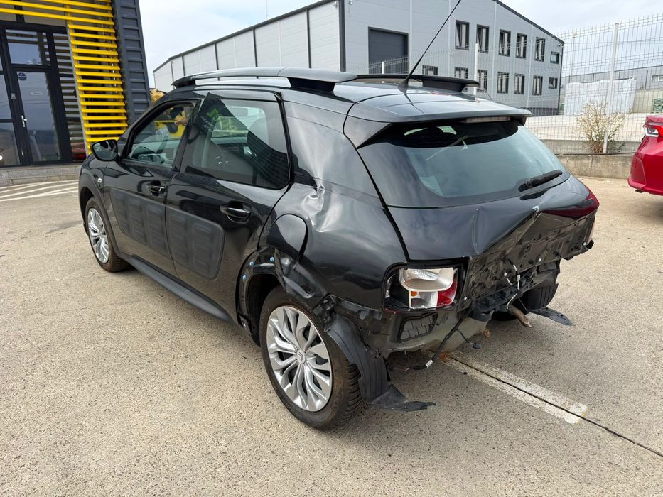 Dezmembrez Citroen c4 Cactus 2016 NEGRU OBSIDIAN - EXL 1.2 benzina HM01 volan stanga 100.000 km
