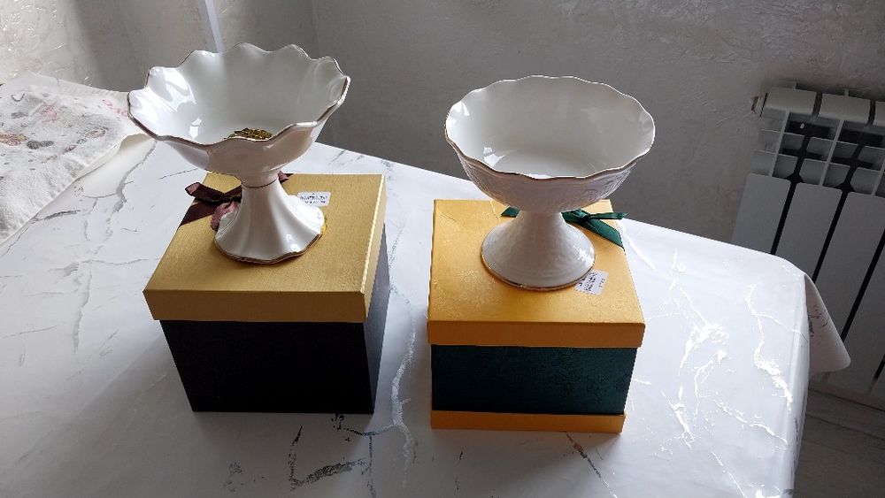 Вазы конфетницы новые