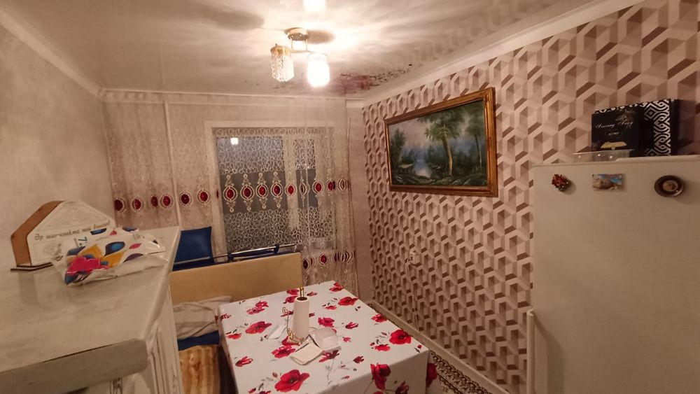 Продам 4 комнотную квартиру