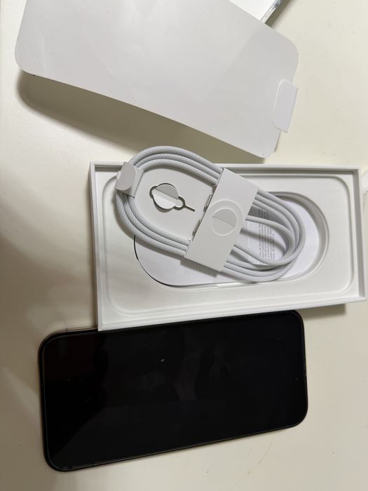 IPhone 16 Pro Max Desert Titanium 256GB in garantie