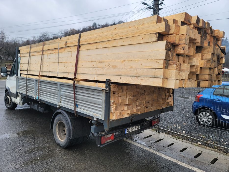 Grinzi, cherestea, lambriu, podea, lațuri, frize, căpriori, corni