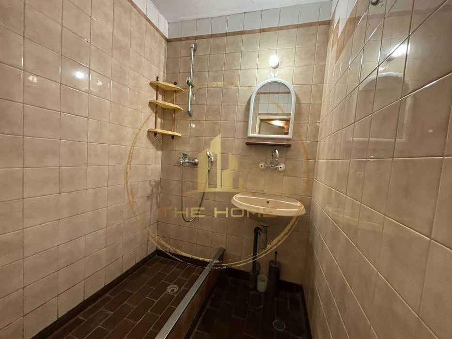 Дава се под наем Тристаен апартамент в Варна, Базар Левски - 78 кв.м за 400 € - Снимка #9