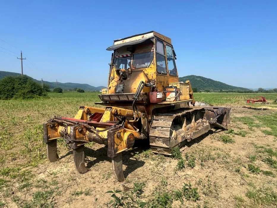 3 Buldozere Fiat si Caterpillar