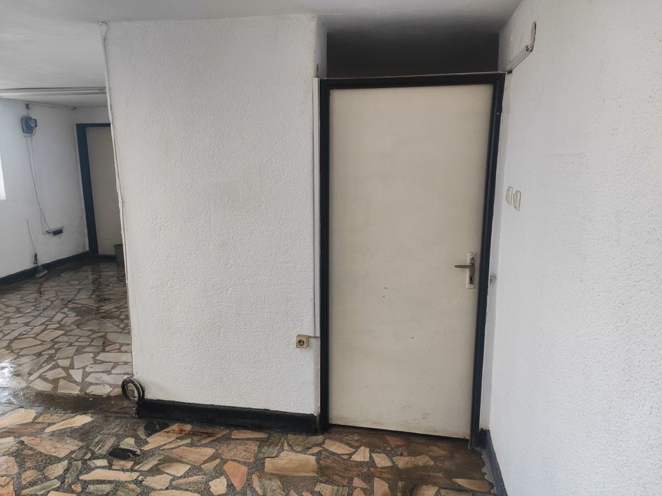 Дава се под наем Магазин в Русе, Родина 1 - 38 кв.м за 229.5 € - Снимка #2