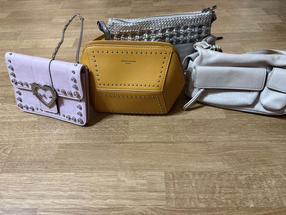 Дамски чанти -4бр-30лв