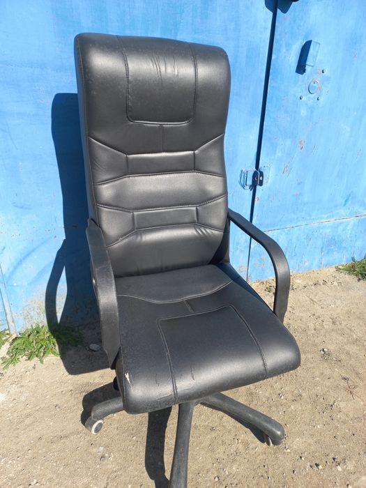 Продам офисное коесло