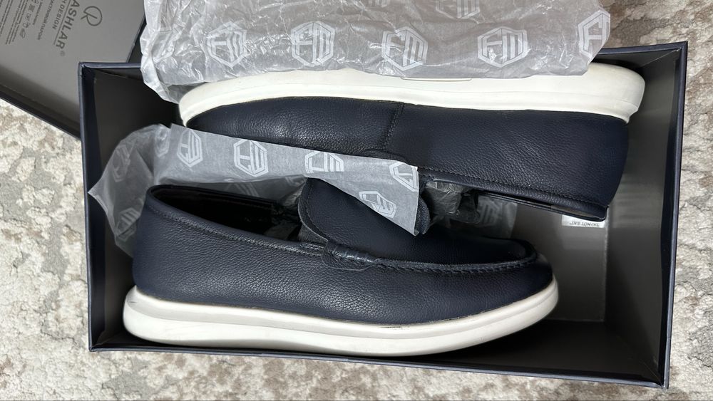 Продам  мужские лоферы р-р 40