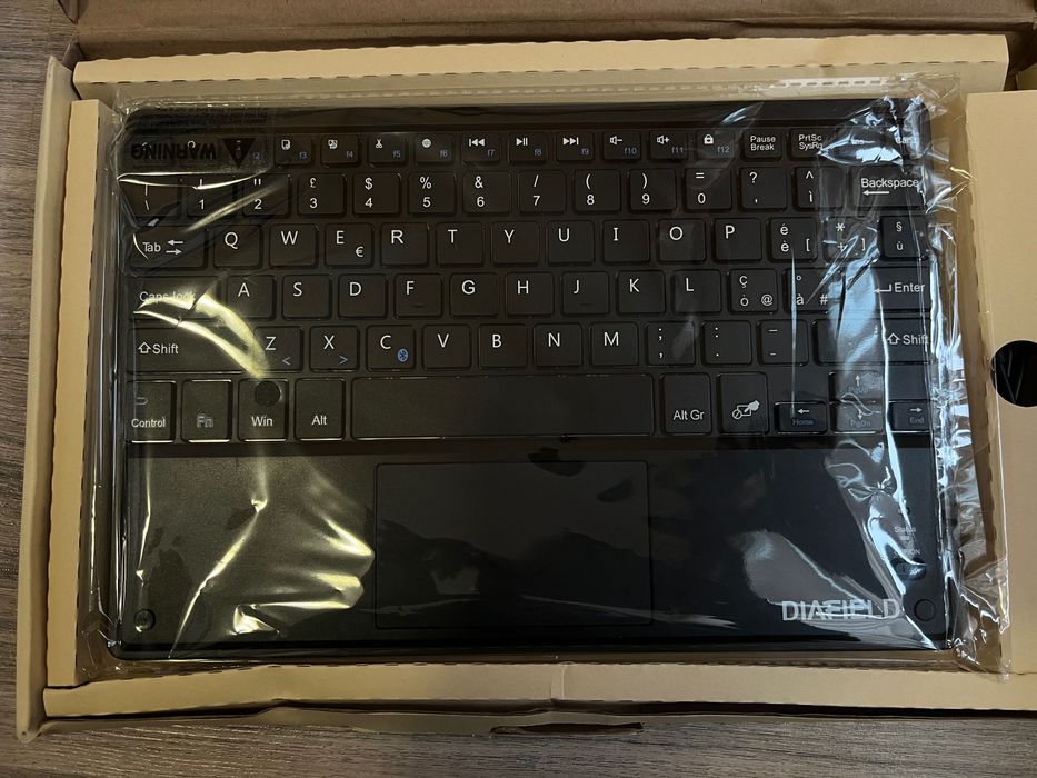 Клавиатура с мишка безжична