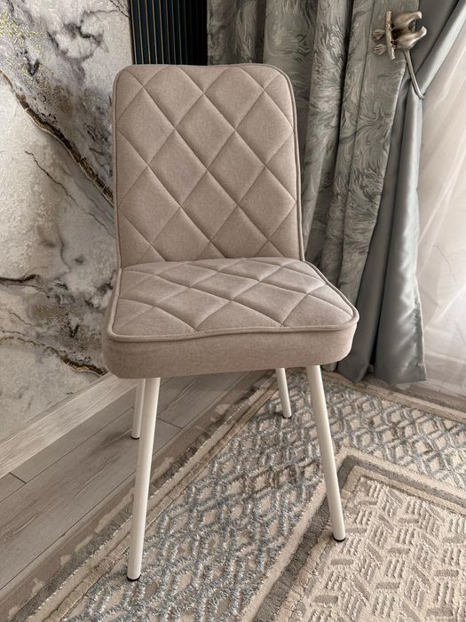 Стулья гостинной