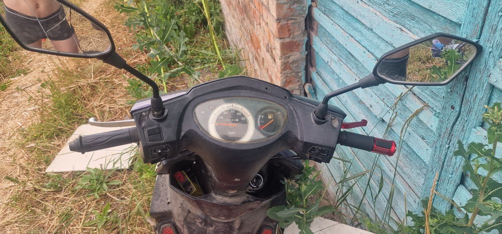 Продам скутер м8 absmoto