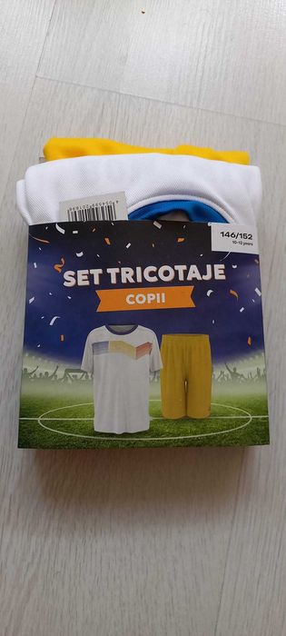 Set baieti 10 ani ,fotbal ,cu eticheta