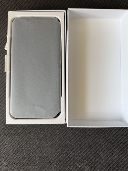 Honor 600 512Gb 8gb Ram black 2г Гаранция