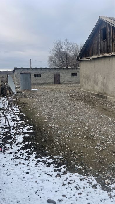 уй сатылады 5 болмелі Косак ауылында .
