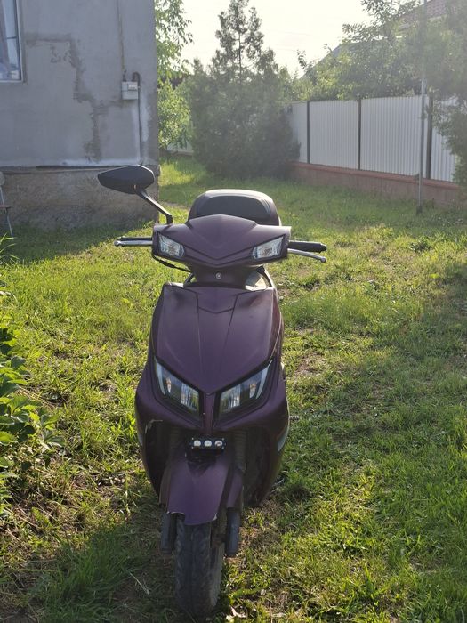 Продам мопед м8 .