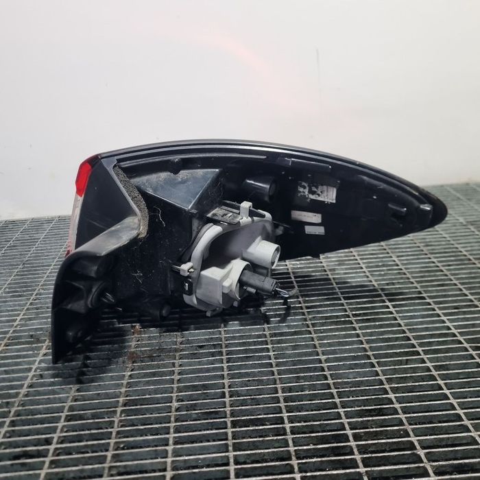 Stop Stanga Renault Captur 2013 - 2017 SUV 4 Usi (1513) Bec clasic