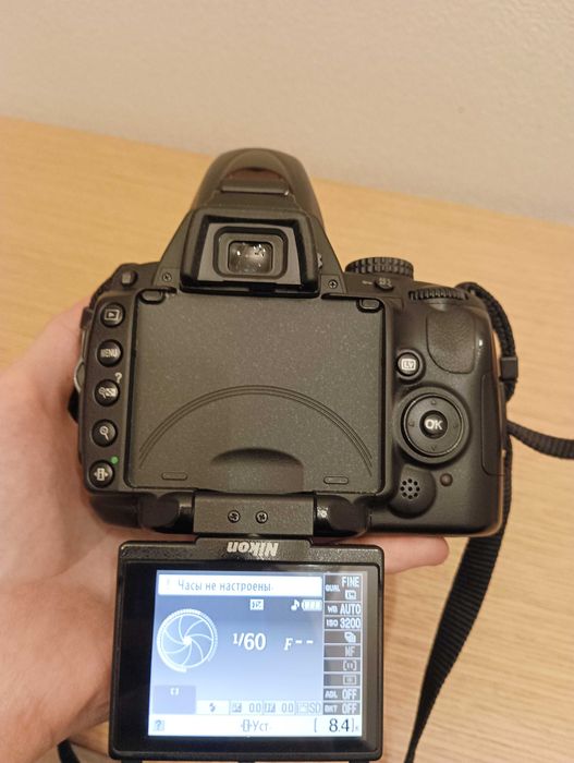 Nikon D5000 жирный комплект