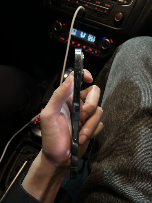 Айфон 13 про.