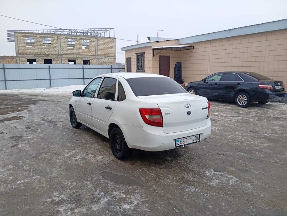 продаетя  Лада гранта 2014 г