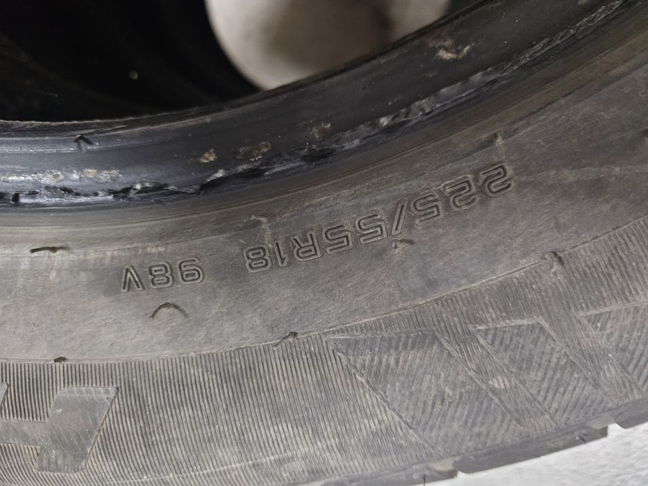 Продам покрышки 225/55/18